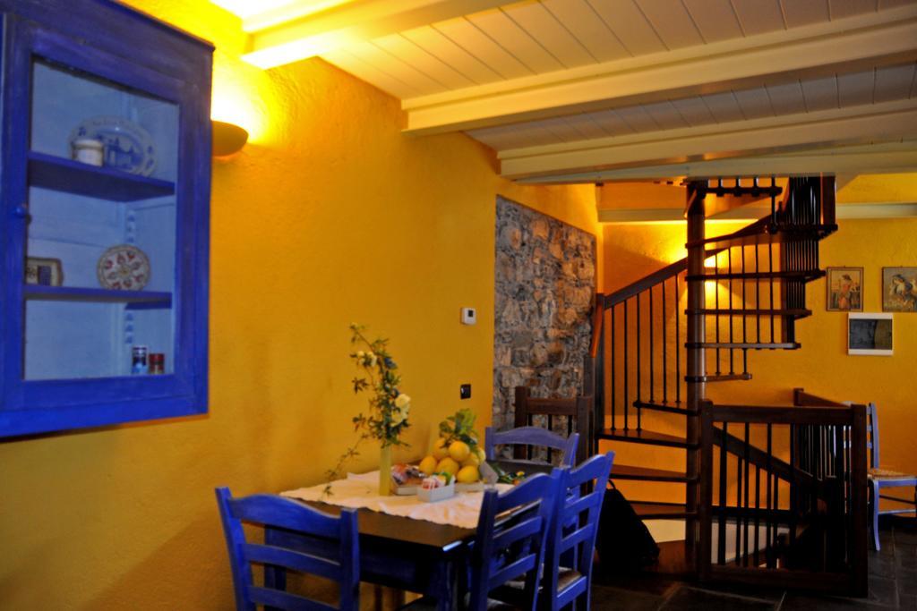 Ca Dei Conti Villa San Bartolomeo Al Mare Room photo