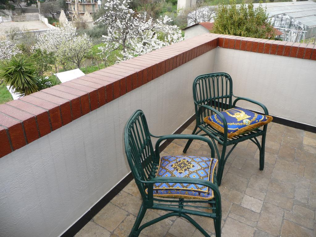 Ca Dei Conti Villa San Bartolomeo Al Mare Room photo